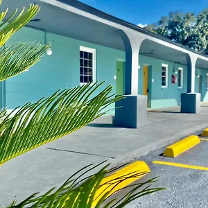Hotel On 17 Georgetown