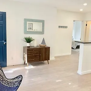 Apartment Cozy And Beachy!, Long Beach