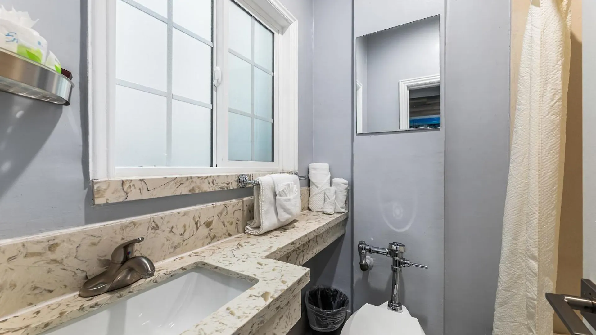 Lumea By The Sea Hotel Long Beach